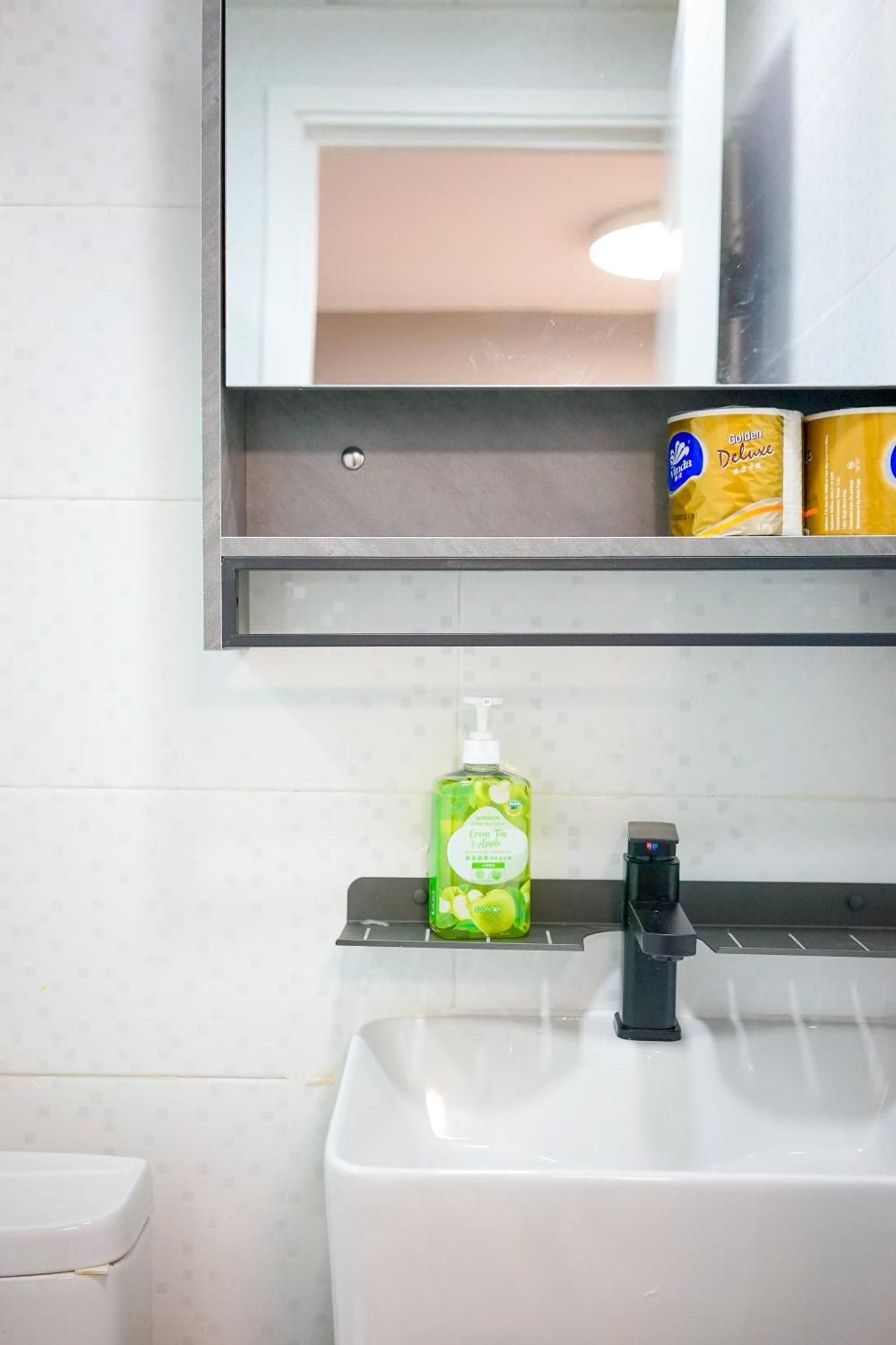 Student Accommodation - 292 Hennessy Road 홍콩 외부 사진